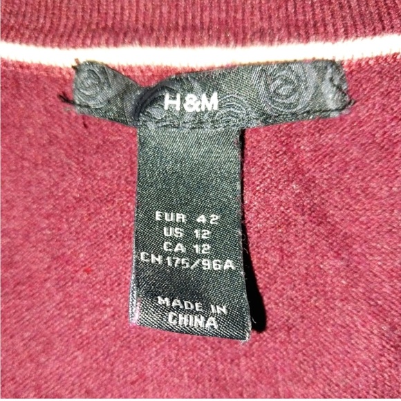 H&M Maroon/Pink Agyle V-Neck Sweater Vest - Picture 3 of 4